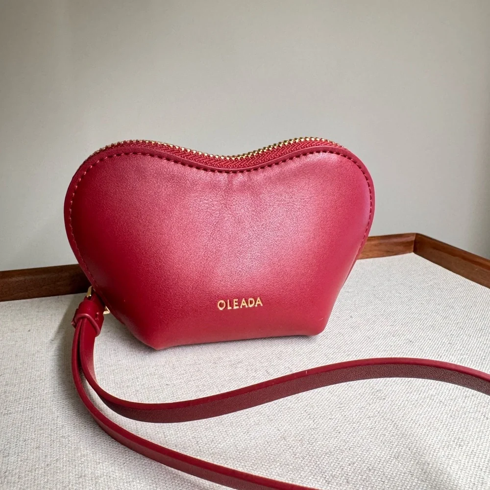 Oleada Red Heart Crossbody Bag - Picture 1 of 3